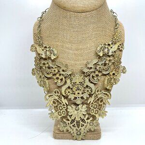 VINTAGE LACE CUT OUT BIB NECKLACE ANTIQUED LIGHT GOLD TONE CHAIN ORNATE FILIGREE